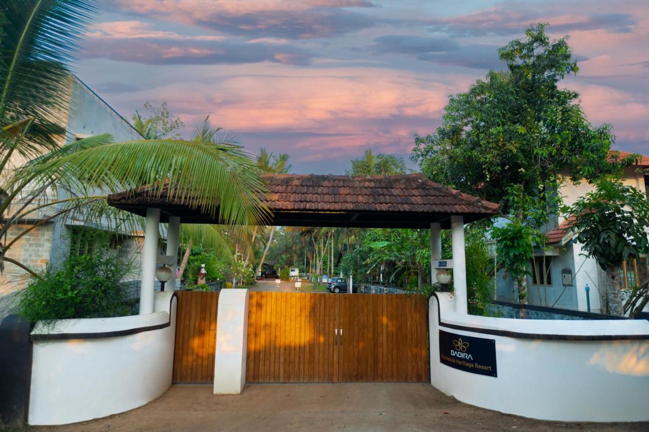 Babira Brookside Heritage Resort Кумараком Екстериор снимка