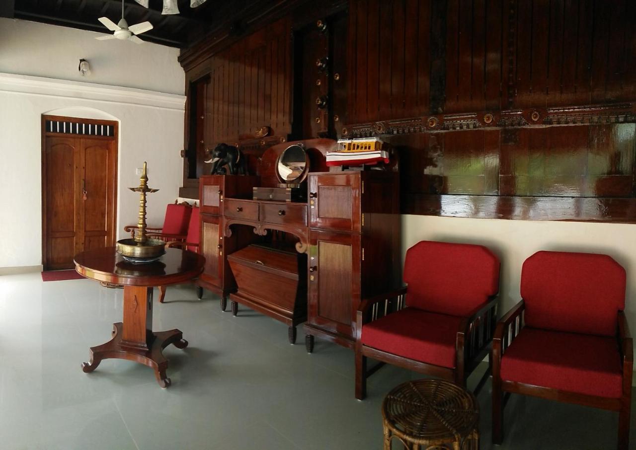 Babira Brookside Heritage Resort Кумараком Екстериор снимка